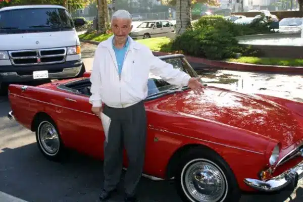 Don Adams y el Sunbeam Tiger del Superagente 86